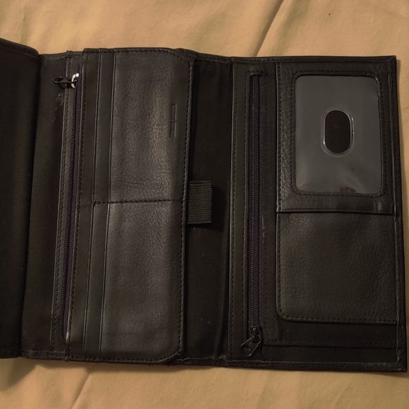 Wallet - Picture 6 of 7
